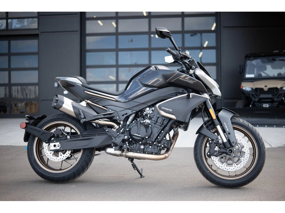 2025 Cfmoto 800nk alt