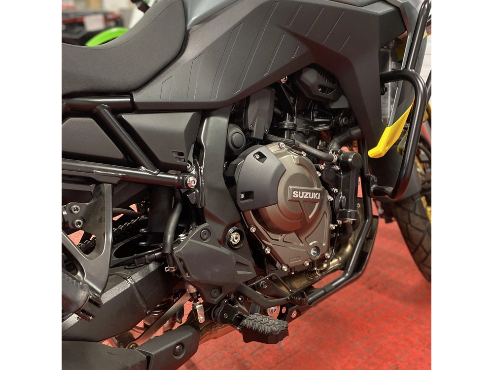 2024 Suzuki V-strom Dl800dercam4 alt
