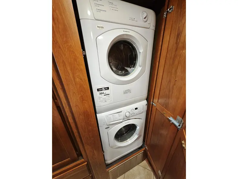 2014 Winnebago ITASCA SUNCRUISER 38Q thumbnail 19