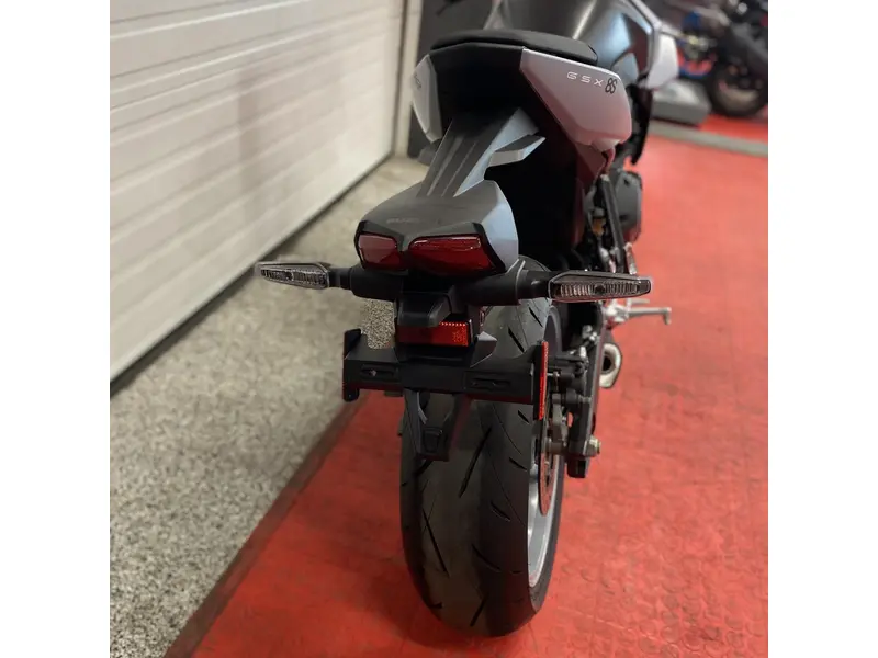 2025 Suzuki GSX 8S thumbnail 7