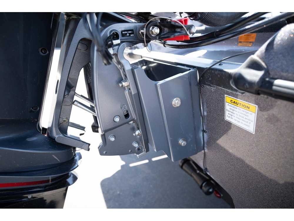 2025 Skeeter Products Solera 189 alt