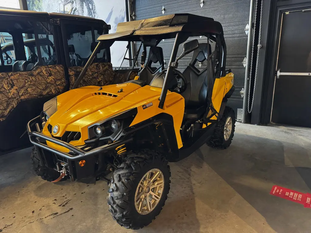 2013 Can-Am COMMANDER XT 800