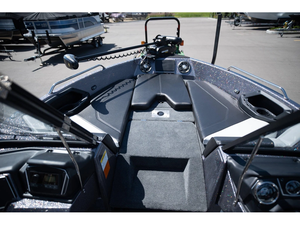 2025 Skeeter Products Solera 189 alt