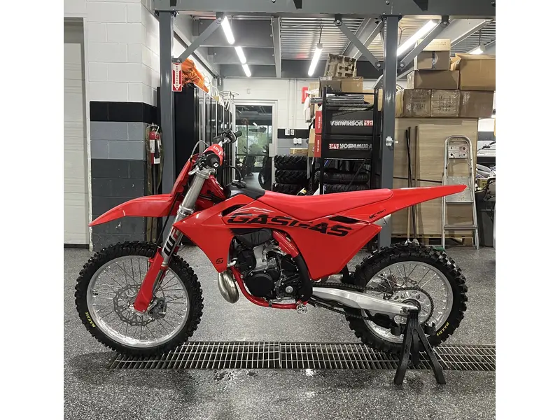 2025 GASGAS MC 250 thumbnail 5