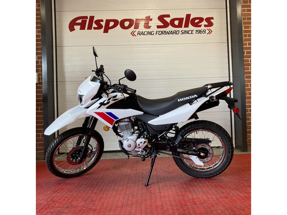 2025 Honda Xr150ls alt