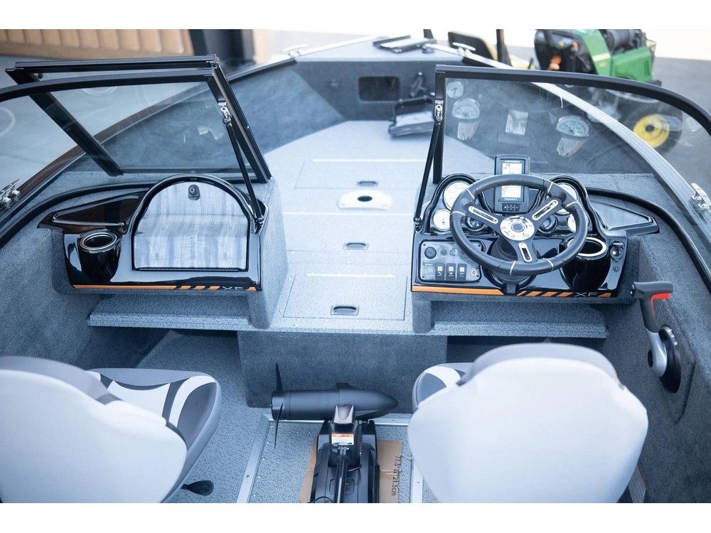 2025 Legend 18 Xf alt