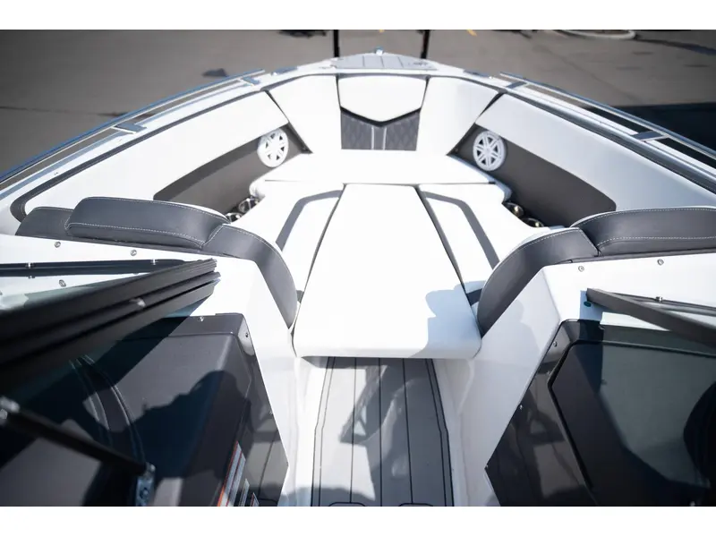 Monterey Boats 218SS BOWRIDER 2024