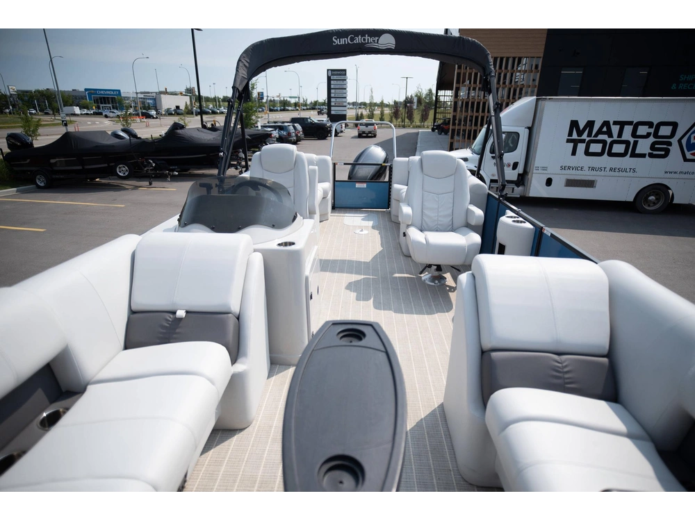 2024 Suncatcher Fusion 322rc alt