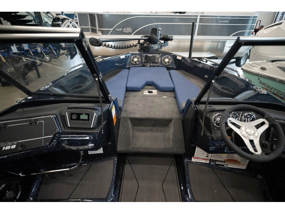 2025 Skeeter Products Solera 189 alt