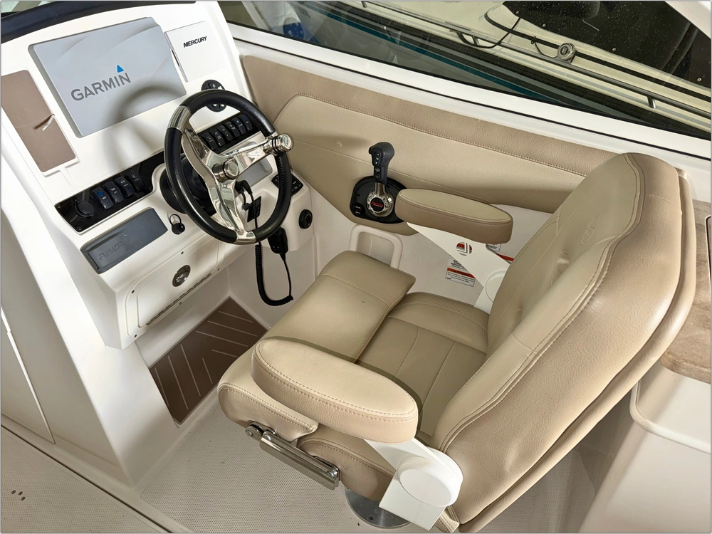 2021 Sailfish 245 Dc alt
