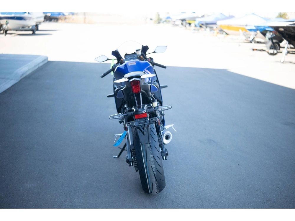 2025 Yamaha Yzf-r7 alt