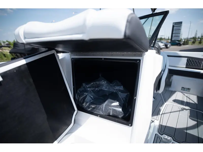 2024 Monterey Boats M20 BOWRIDER thumbnail 16