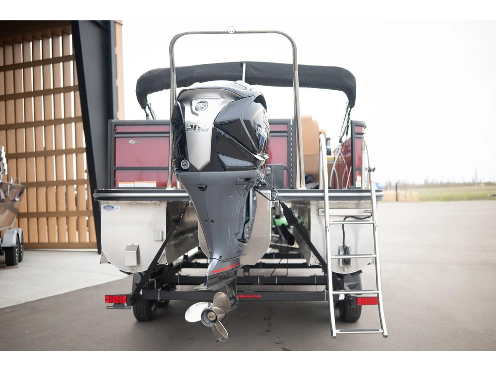 2025 Suncatcher Fusion 324sl alt