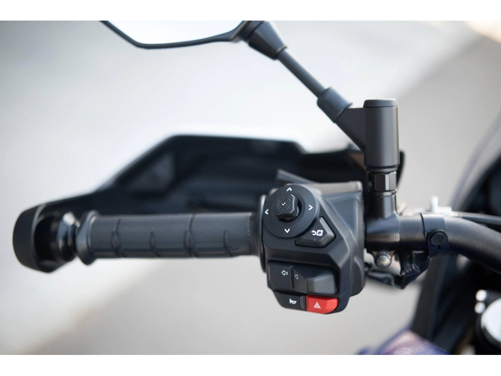 2025 Yamaha Tenere 700 Touring alt