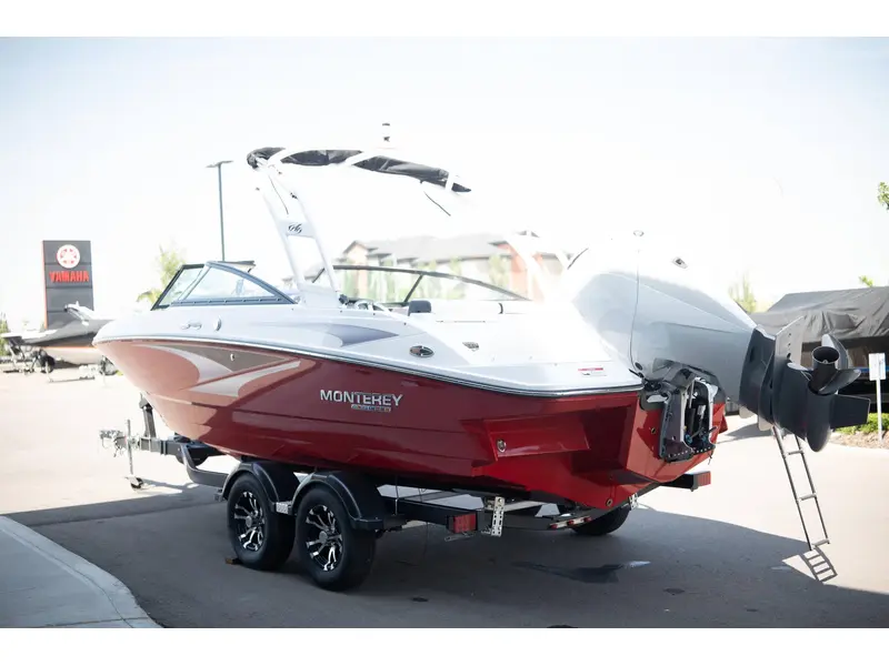 2023 Monterey Boats M225 BOWRIDER thumbnail 7