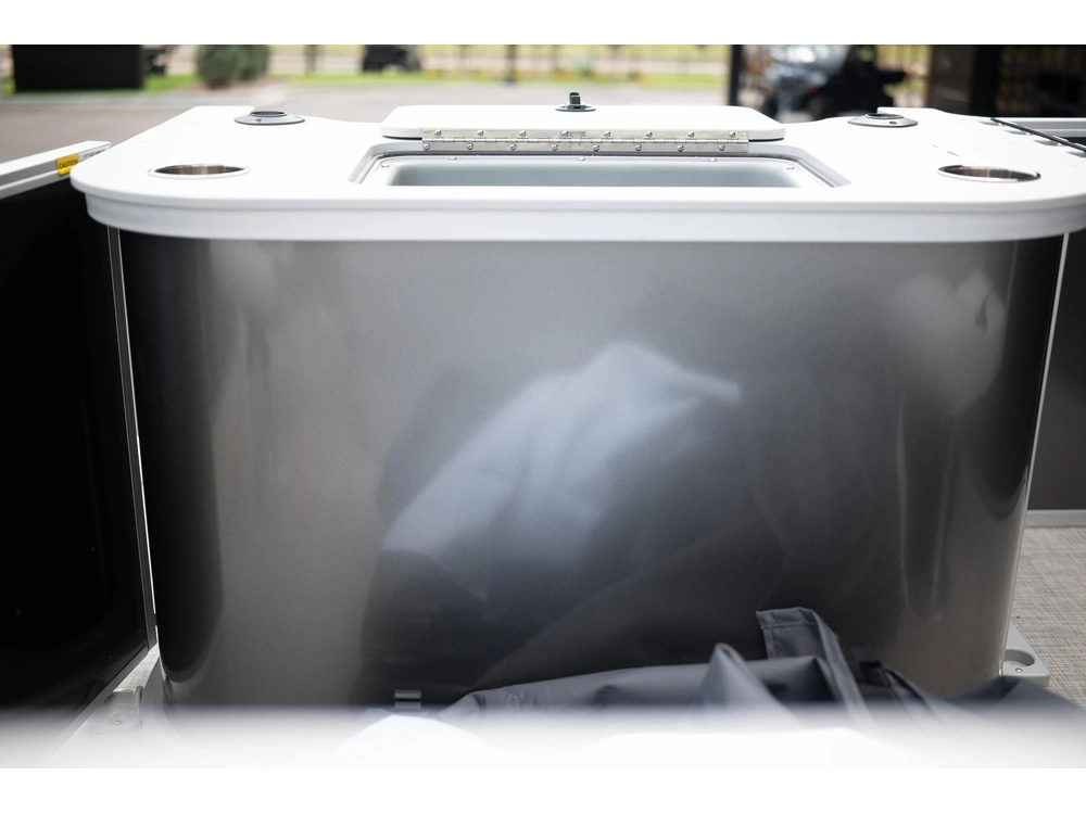 2024 Suncatcher Select 22rf alt