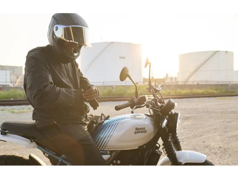 2026 Royal Enfield GUERRILLA 450 BRAVA BLUE