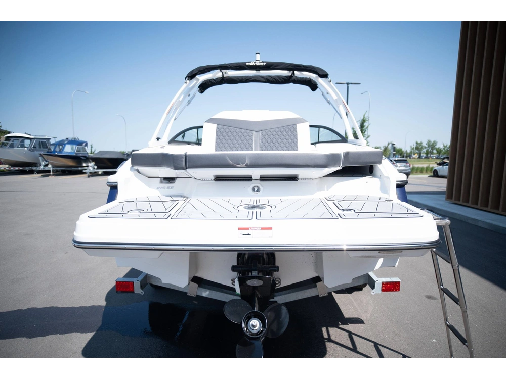 2024 Monterey Boats 218ss Bowrider alt