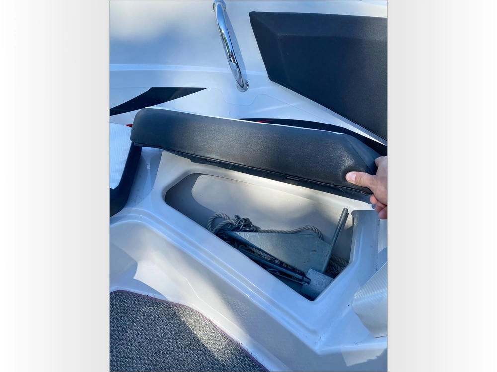 2015 Four Winns H190 alt