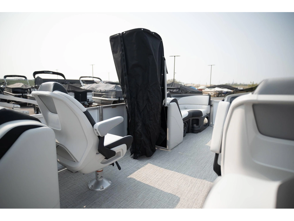 2025 Legend Q-series 23 Ql alt