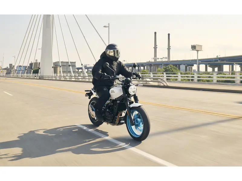 2026 Royal Enfield GUERRILLA 450 BRAVA BLUE