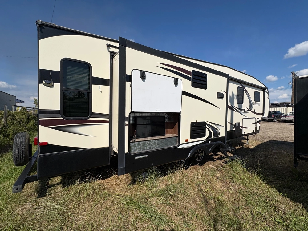 2017 Dutchmen Denali 335 Rlk alt