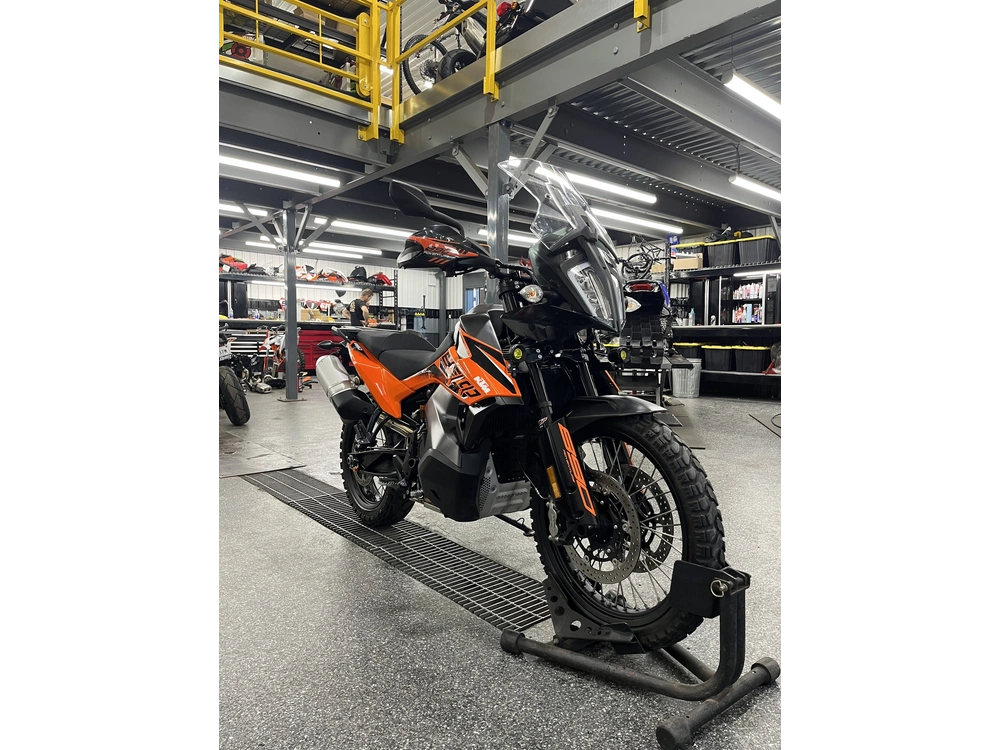 Ktm 890 Aventure S 2022 alt
