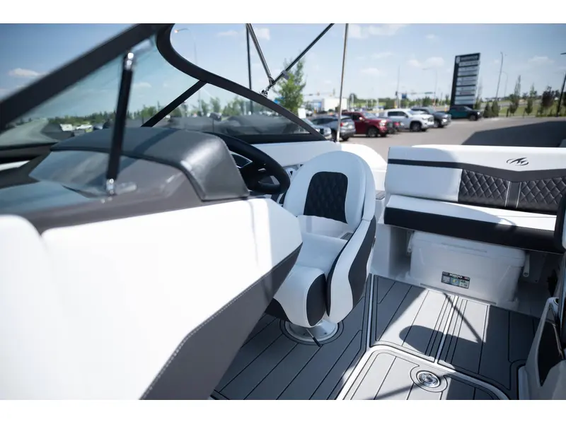 2024 Monterey Boats M20 BOWRIDER thumbnail 25