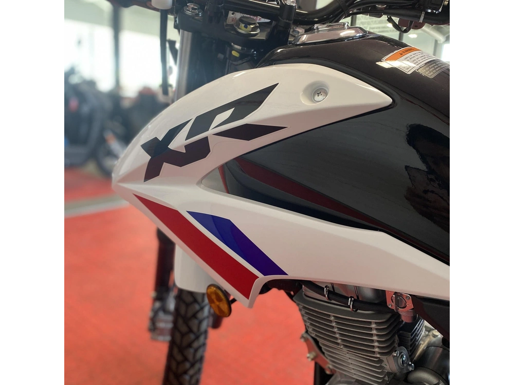 2025 Honda Xr150ls alt