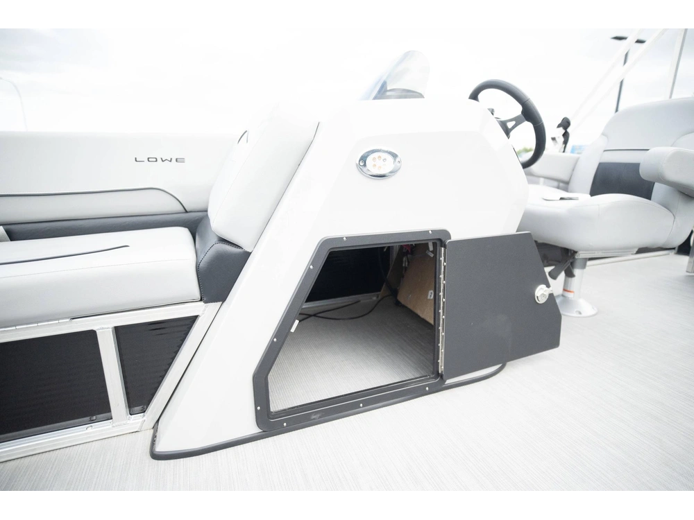 2023 Lowe Boats Ultra Value 200 alt