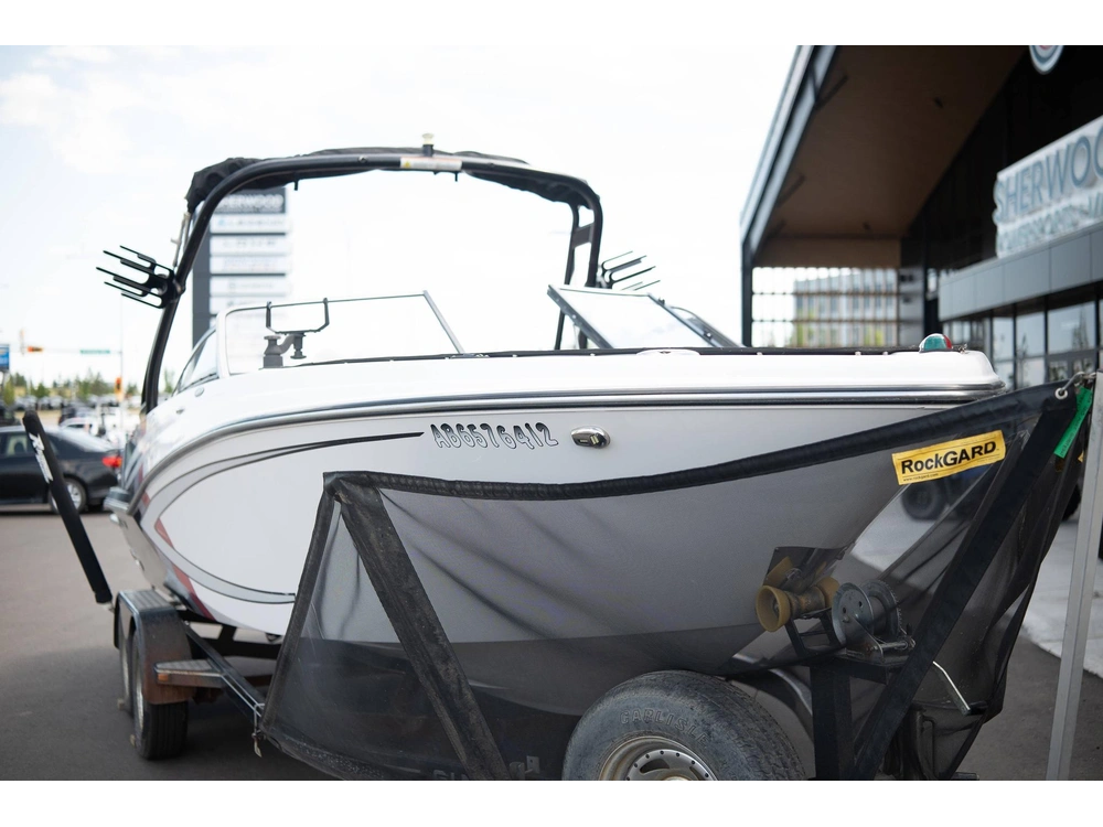 2013 Glastron Gt225 alt