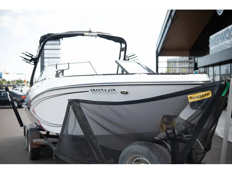 Glastron GT225 2013