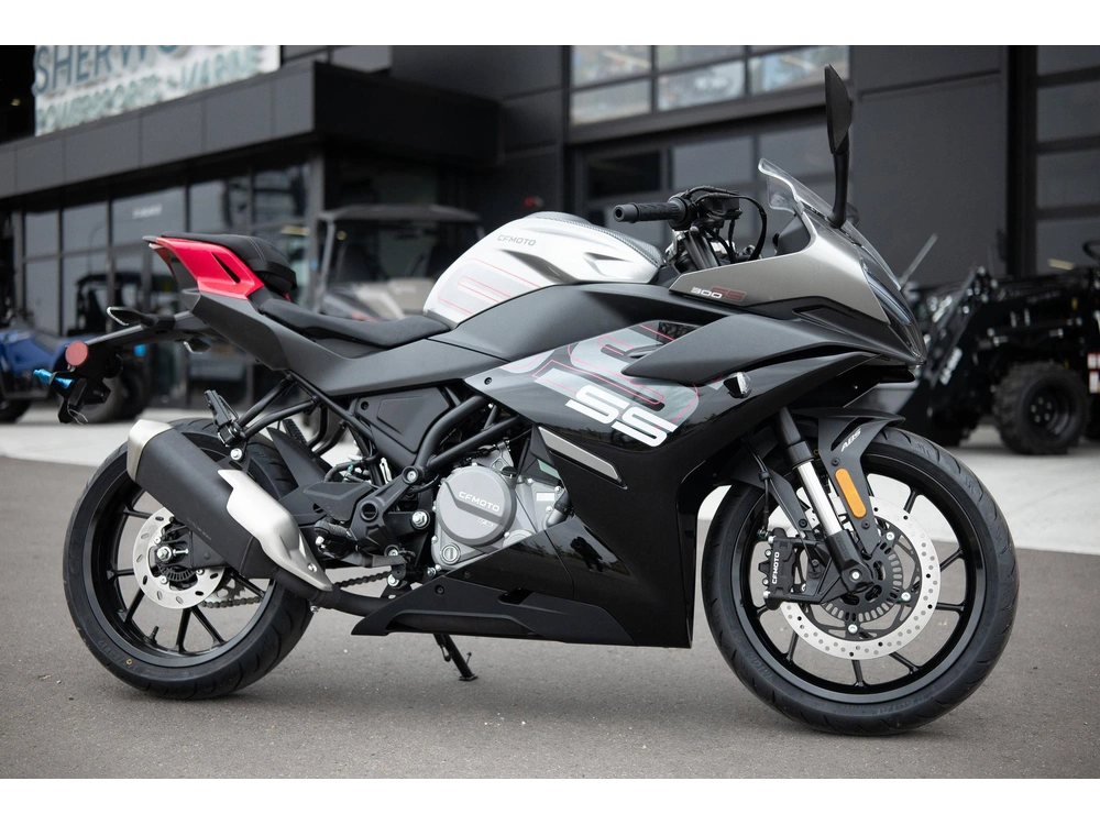 2024 Cfmoto 300ss alt