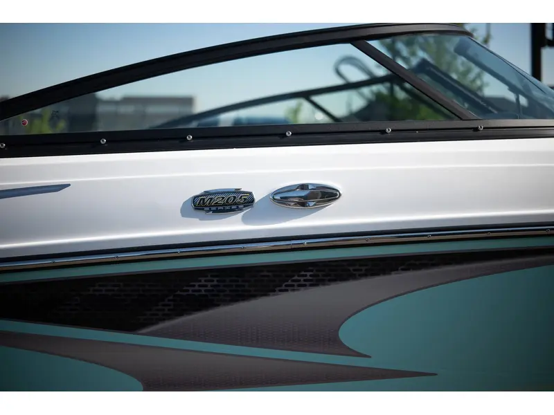 Monterey Boats M205 BOWRIDER 2025