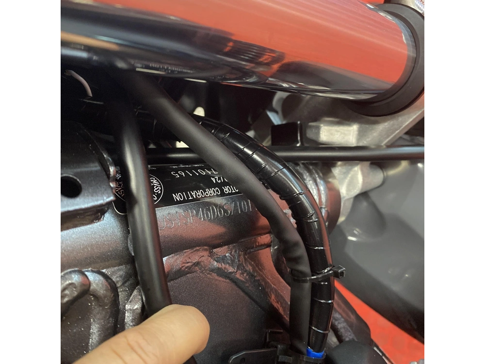 2025 Suzuki Dr 650s alt