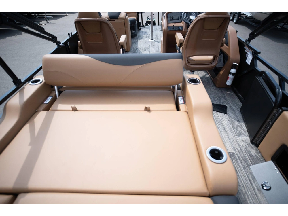 2025 Legend Vetta Kuuma 23 Crl alt