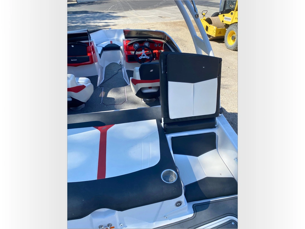 2015 Four Winns H190 alt