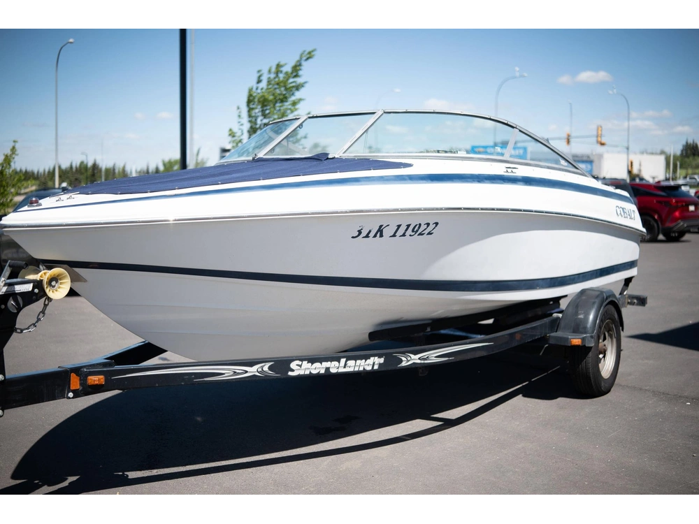 2001 Cobalt Boats 190 alt