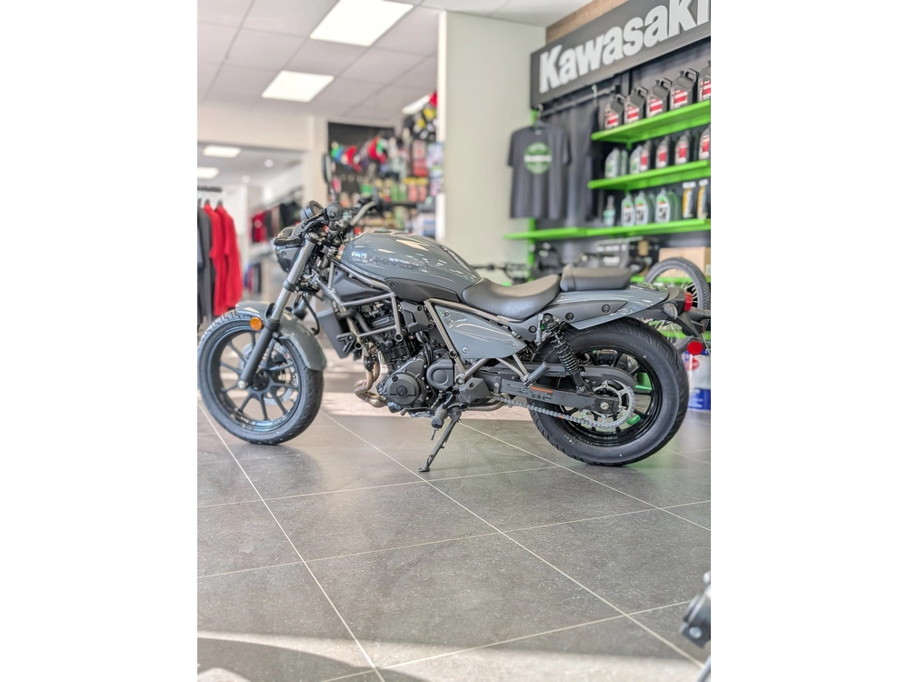 Kawasaki Eliminator 500 Gris Rabais Inclus Dans Le Prix Final 2024 alt