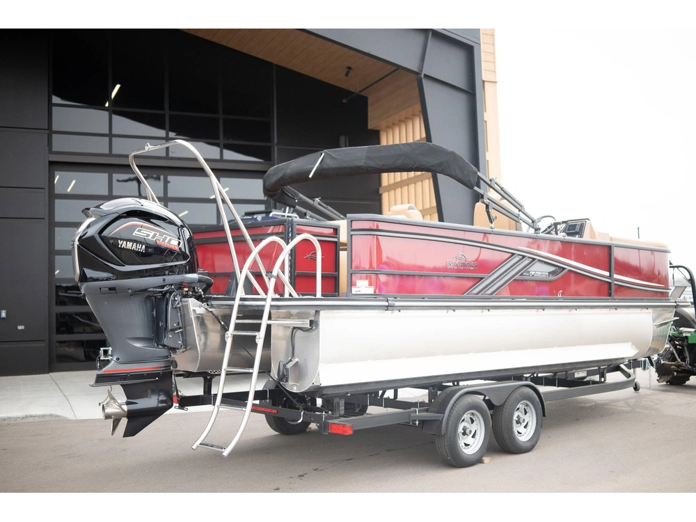 2025 Suncatcher Fusion 324sl alt