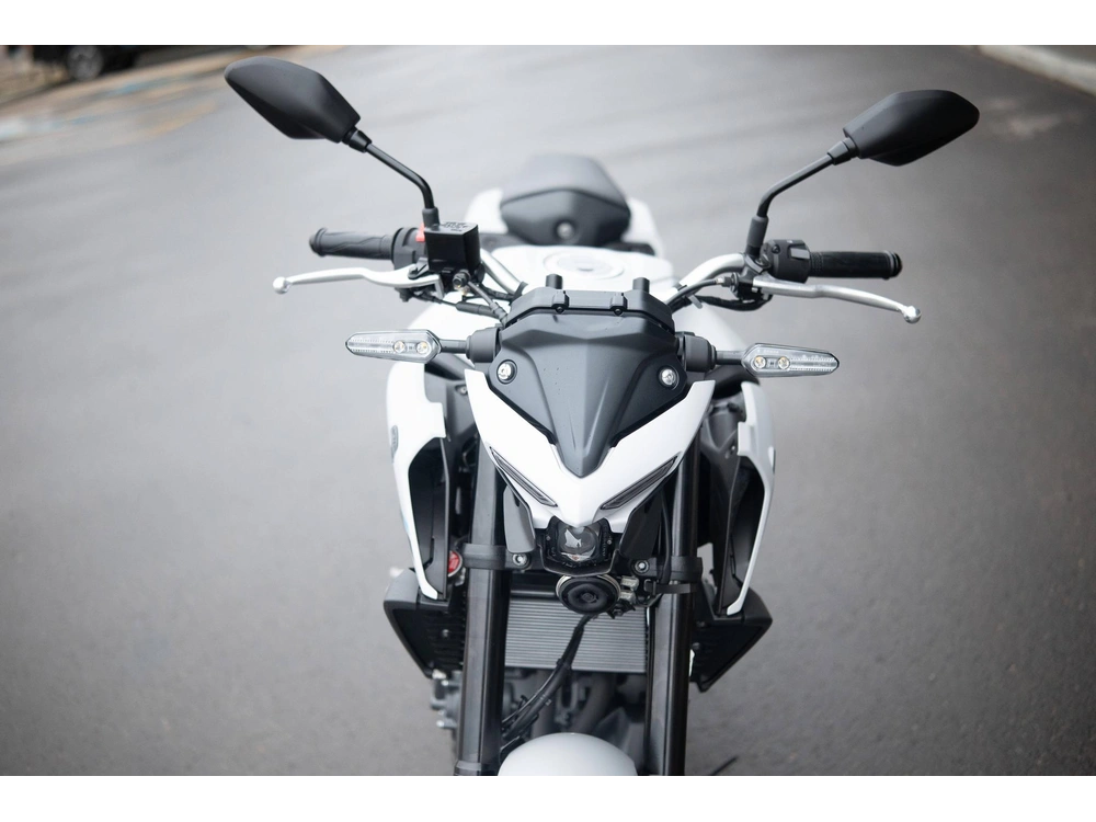 2025 Yamaha Mt-03 alt