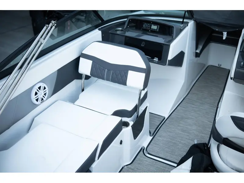 2023 Monterey Boats M205 BOWRIDER thumbnail 12