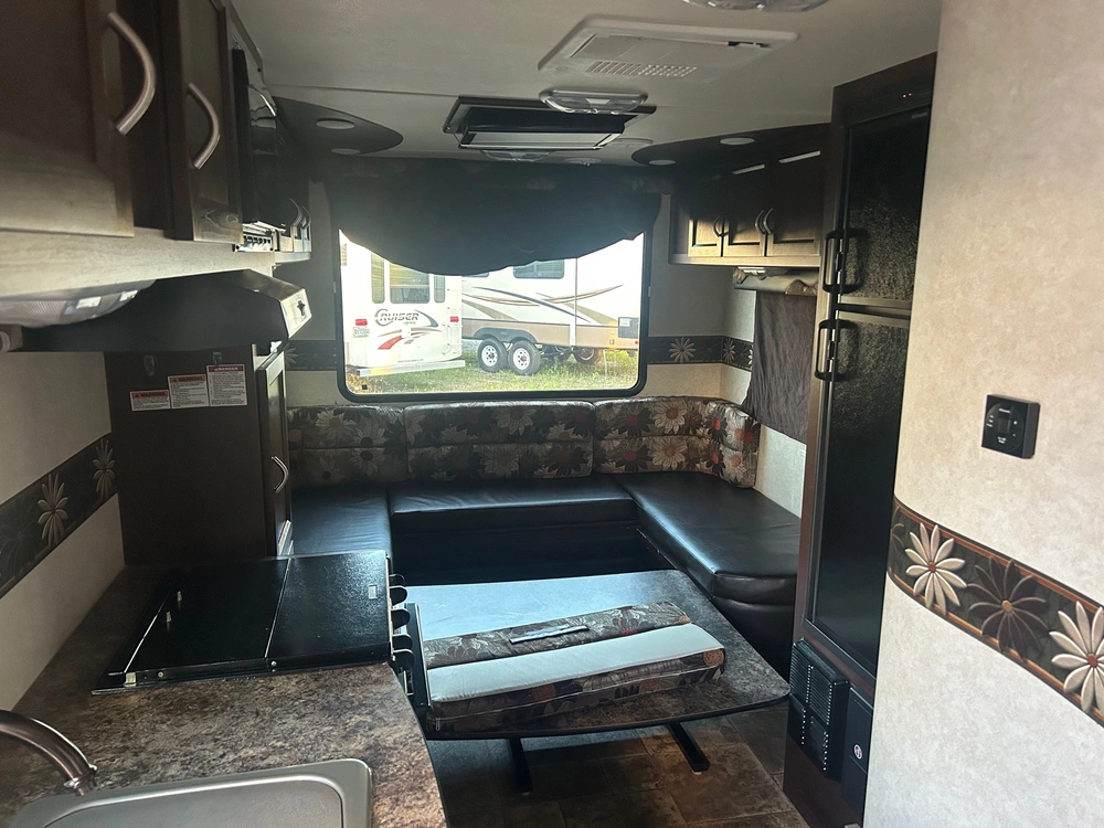 Crossroads Rv Slingshot 25r 2012 alt