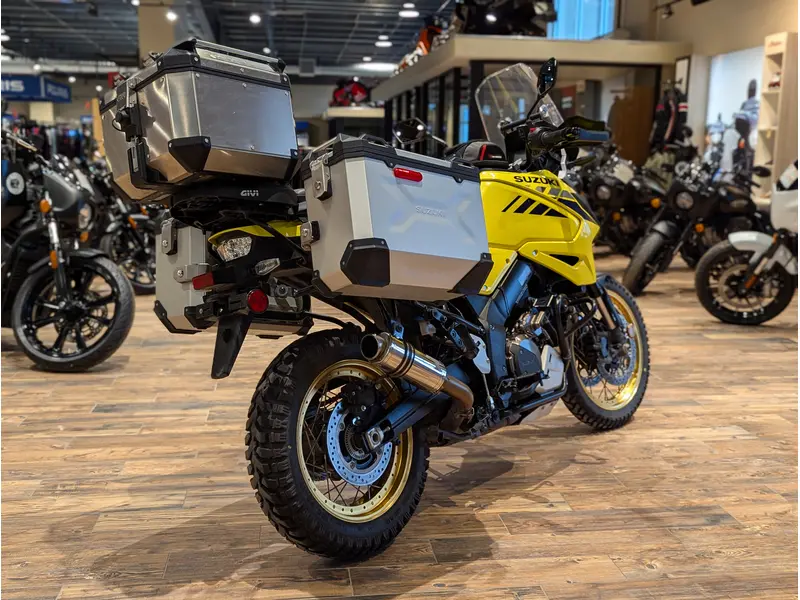 2020 Suzuki V-Strom 1050XA // Champion Yellow thumbnail 11