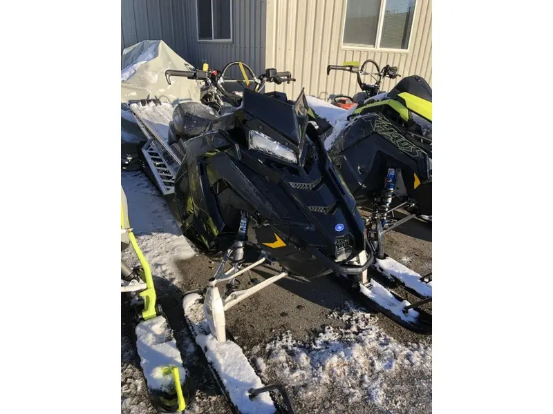 2019 Polaris 850 PRO-RMK® 174 3" SC Select