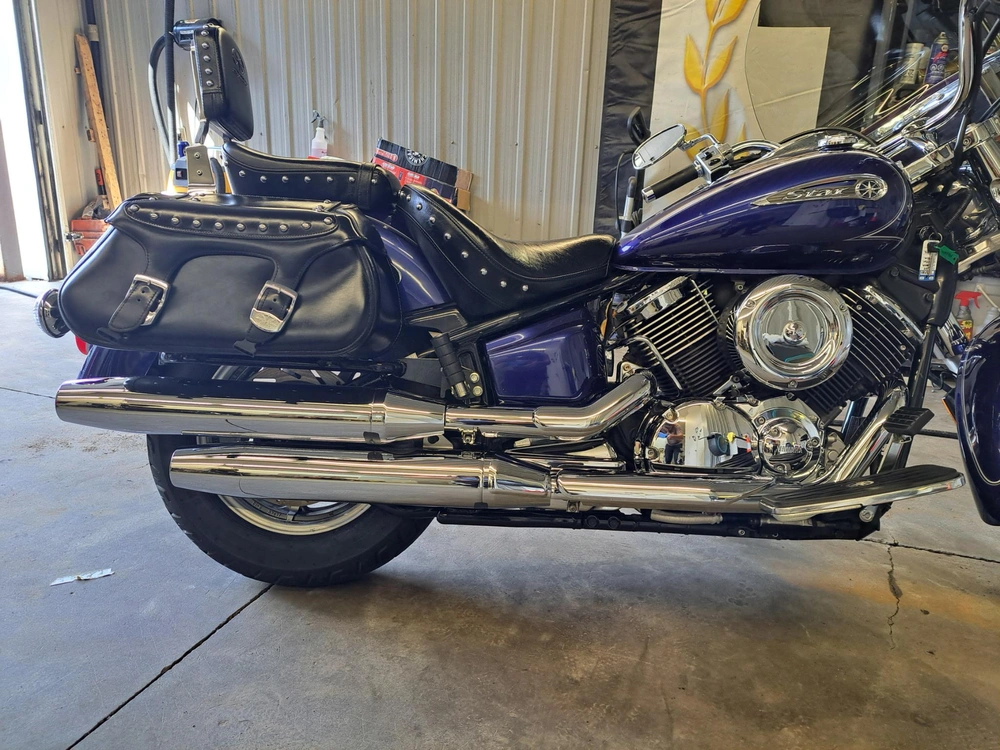 Yamaha Vstar 1100 2009 alt