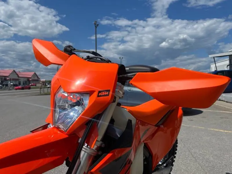 2025 KTM 250 XC-W thumbnail 6