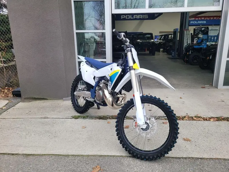 2025 Husqvarna TC 250 thumbnail 3