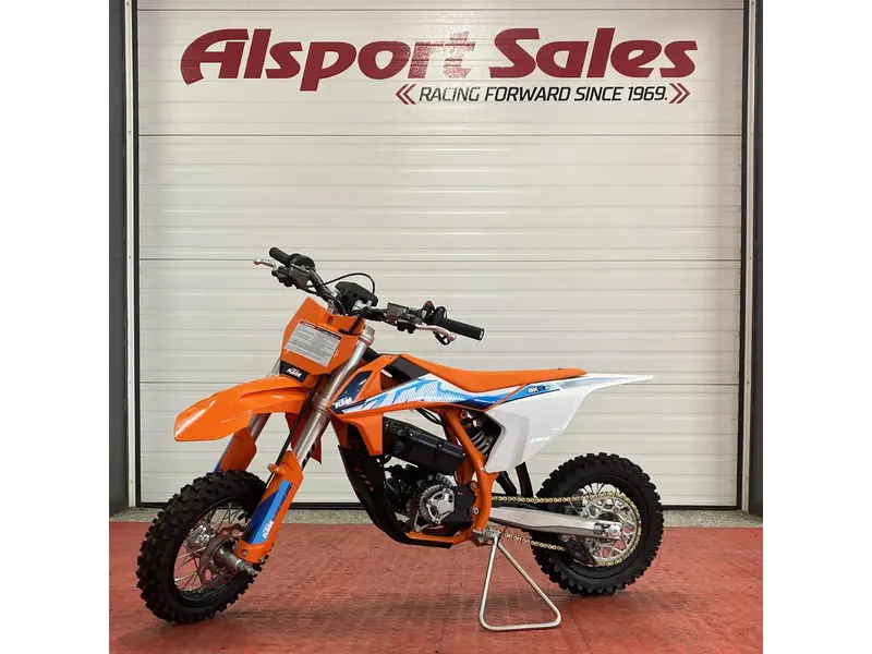 2024 KTM SX-E 3 thumbnail 4