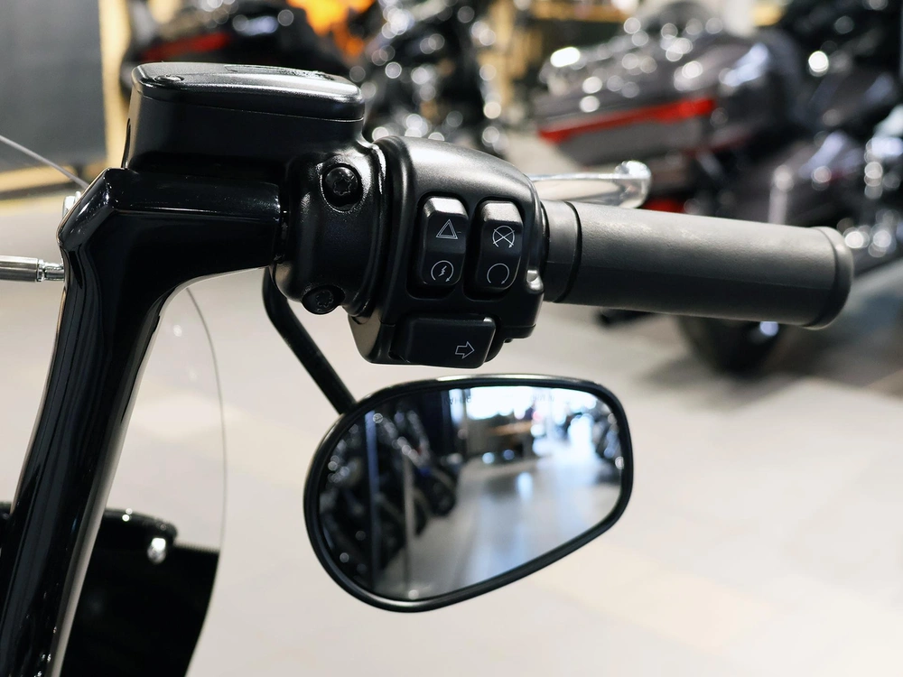 Harley-davidson Heritage Classic Flhcs 2023 alt